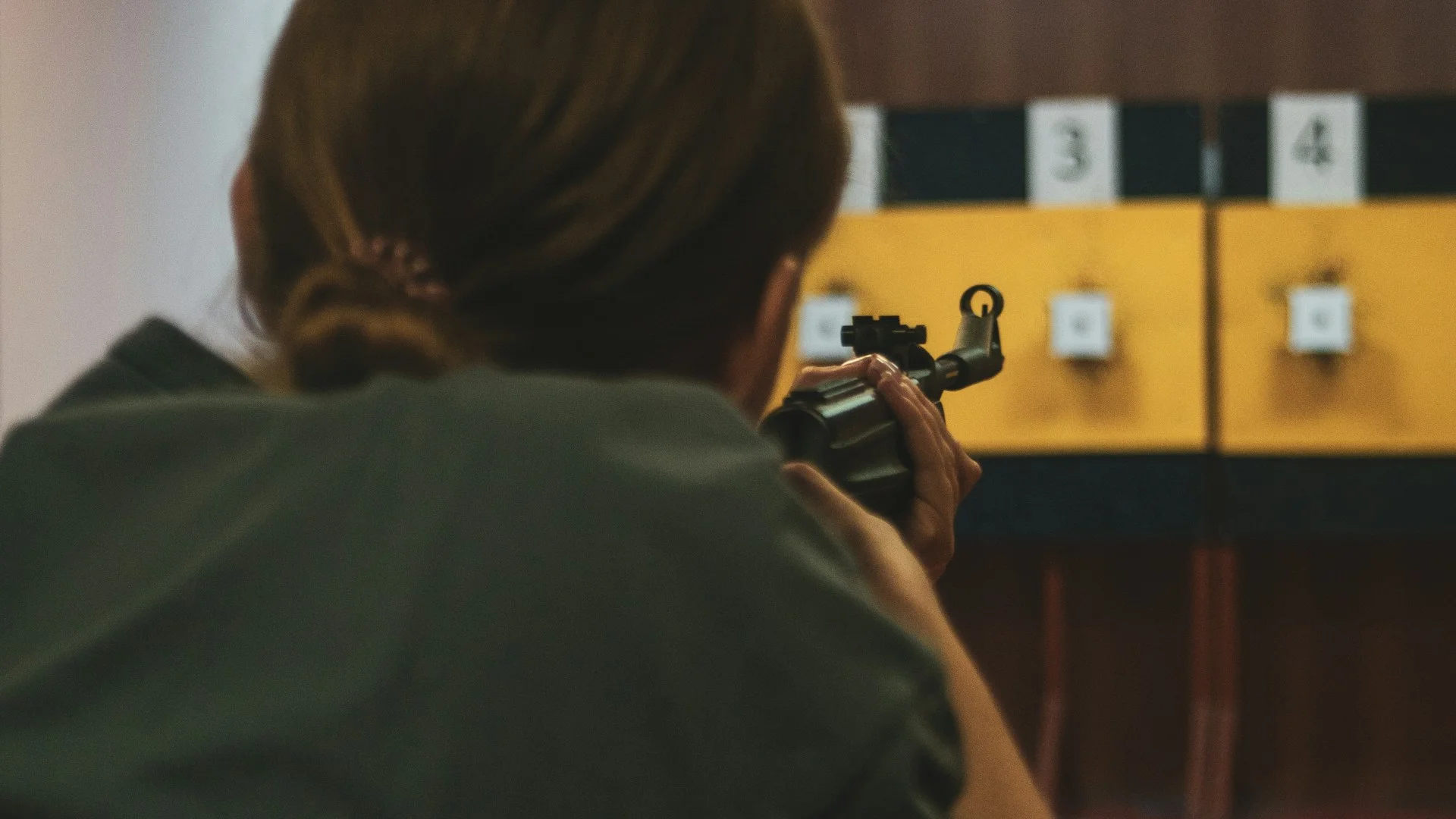 Indoor shooting range with target