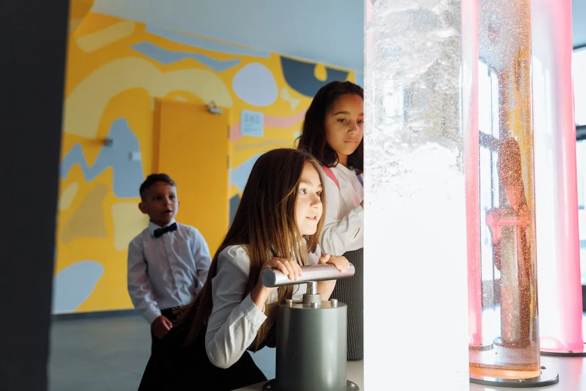 Youth STEM science activity
