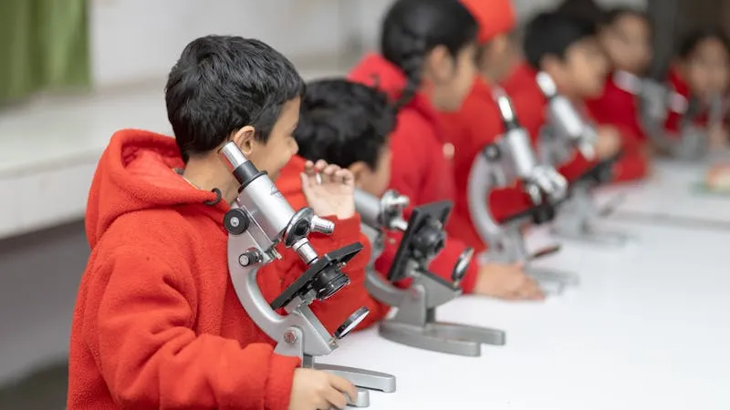 Young scientists conducting experiment